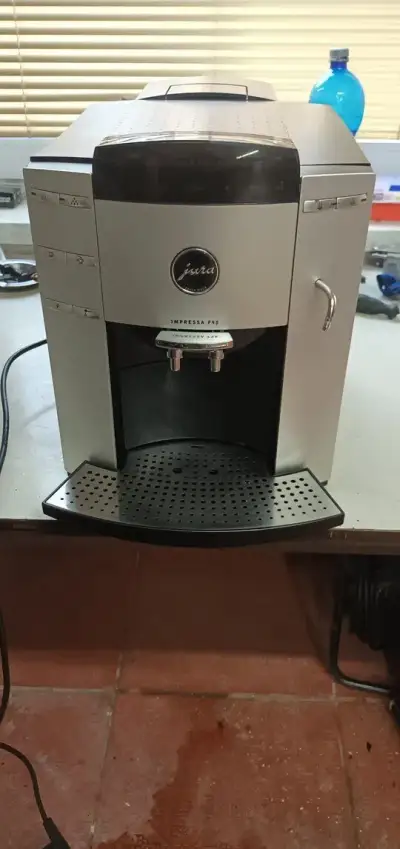 Kavovar jura f 90