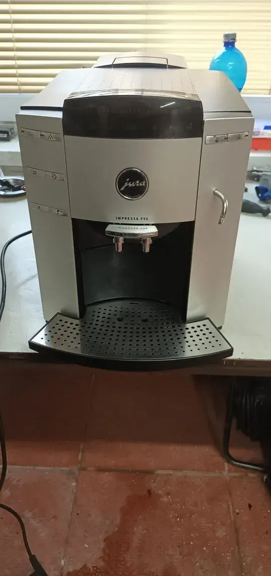Kavovar jura f 90