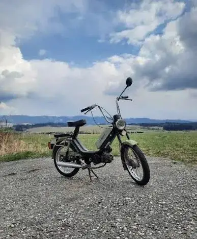 Záujem o starý motocykel AM