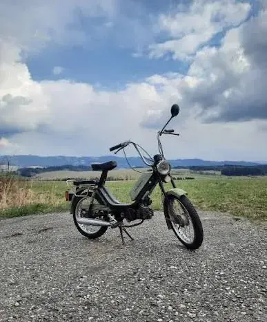 Záujem o starý motocykel AM