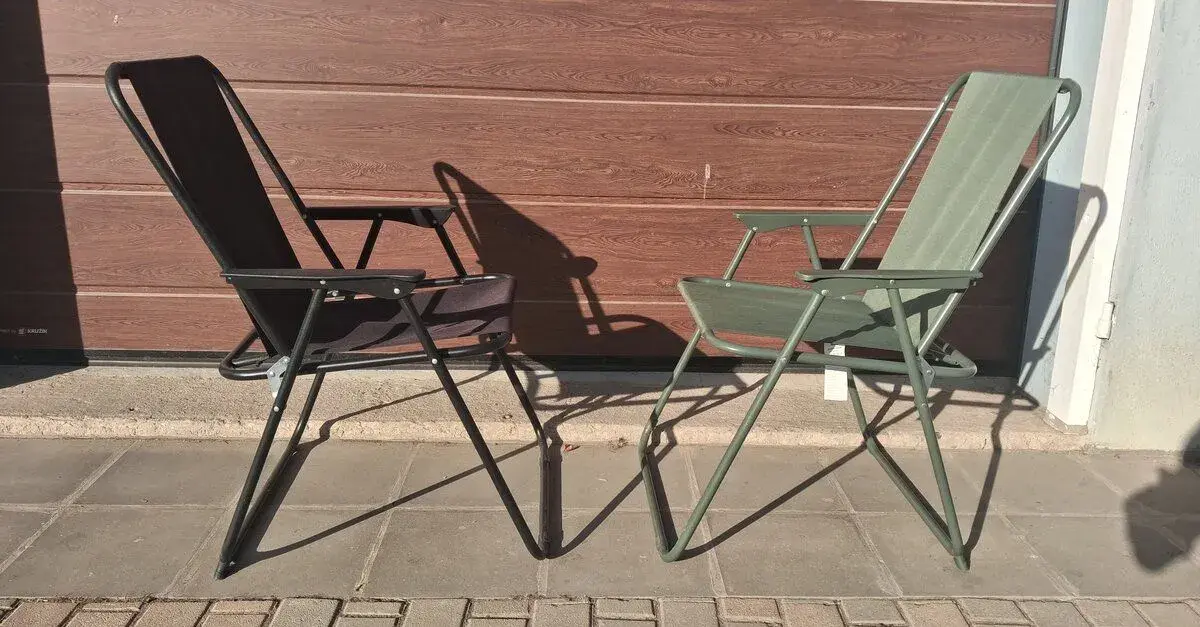 SKLADACIA TURISTICKÁ RYBÁRSKA STOLIČKA