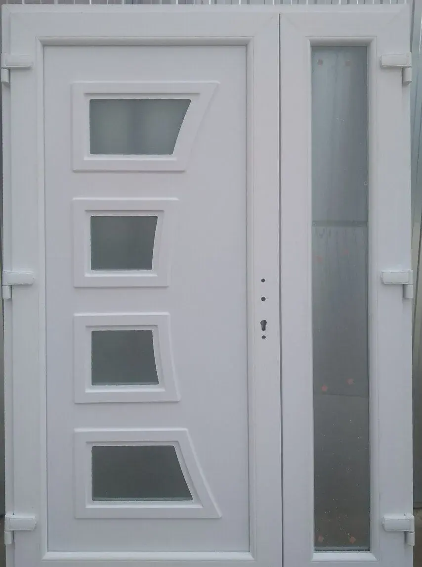 Vchodove dvere biele 130x200,140x200
