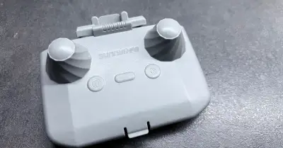 Slnečnú clonu a držiak tabletu na DJi RC-N1