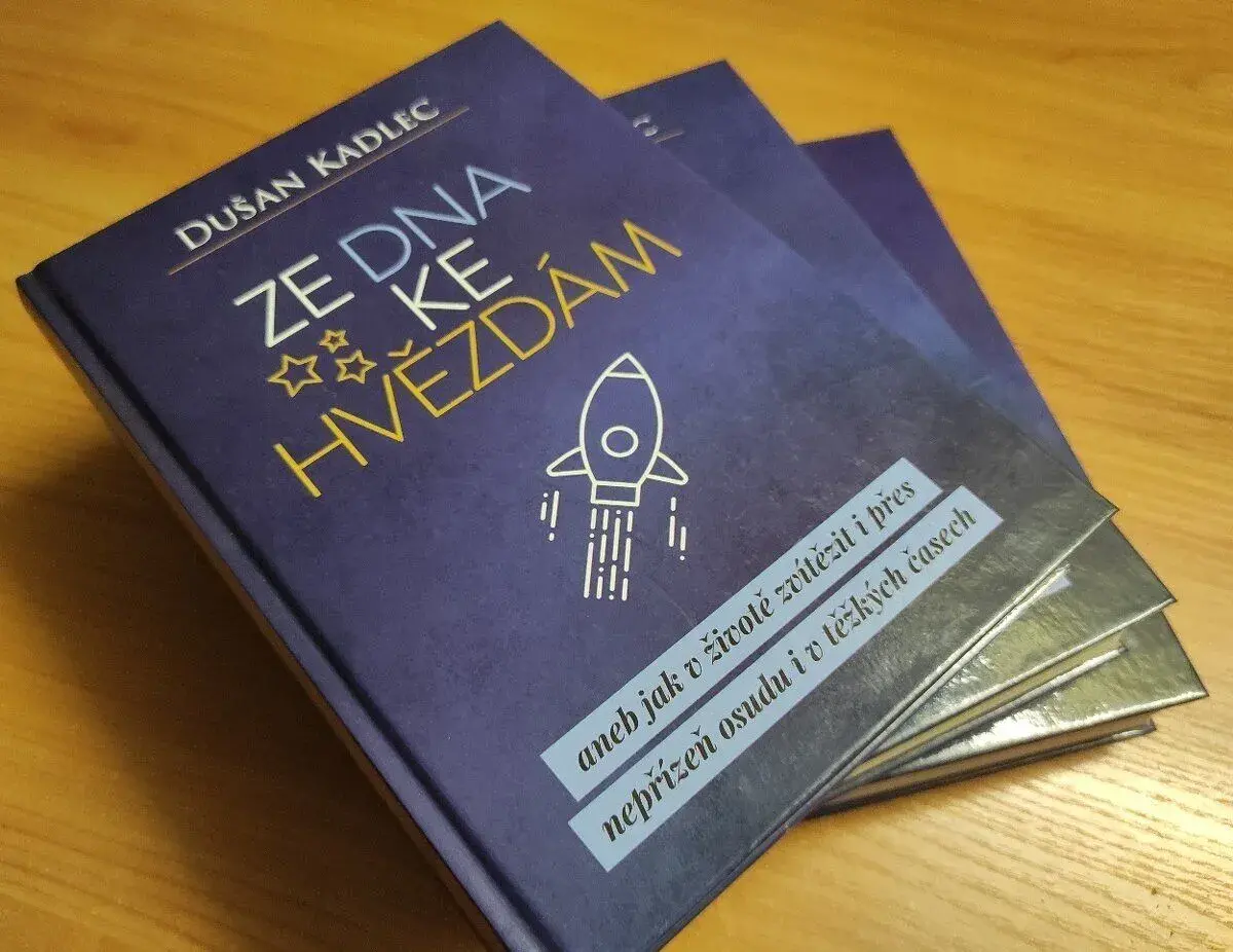 Ze dna ke hvězdám