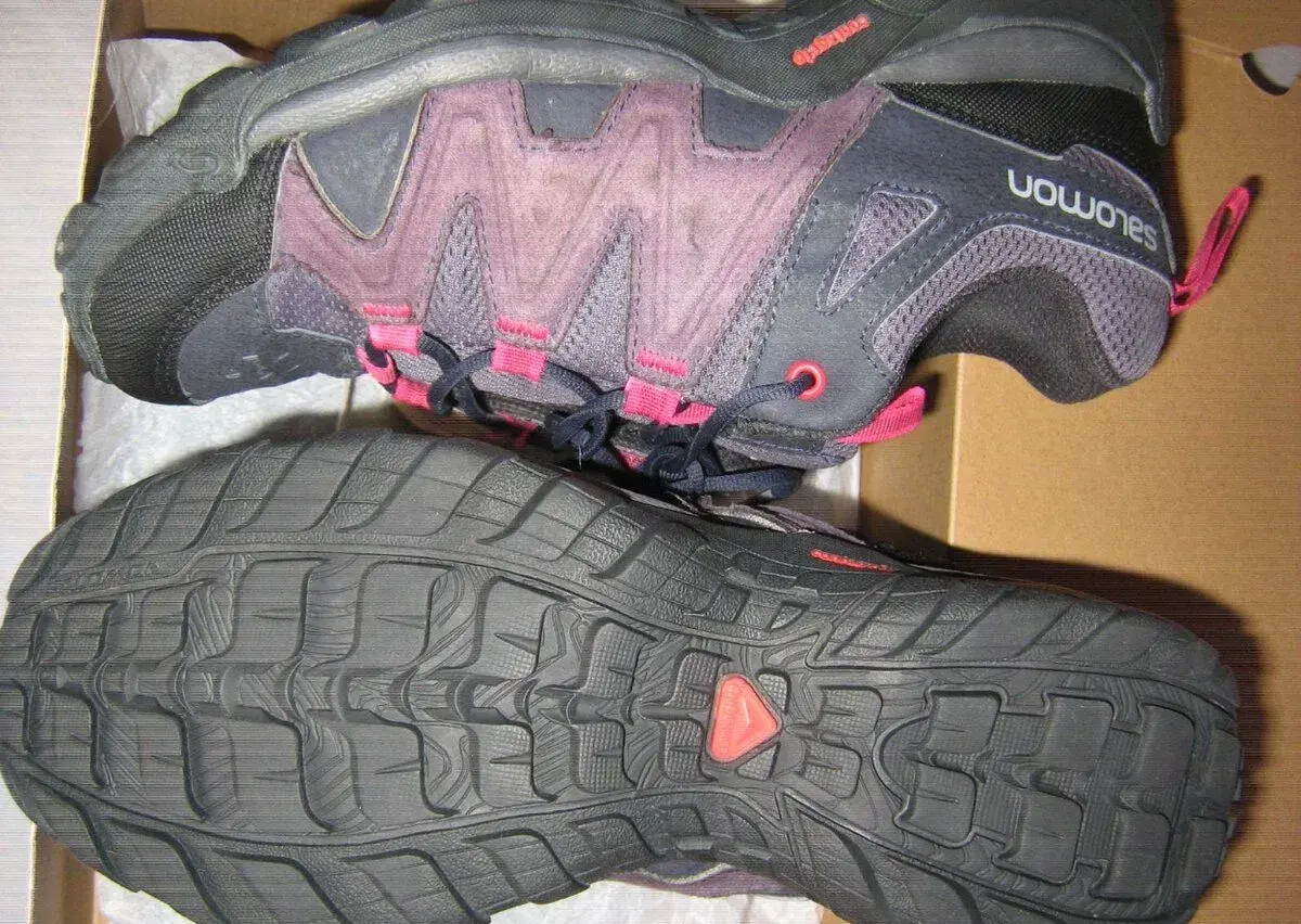 SALOMON CONTAGRIP vel. 38-24 cm