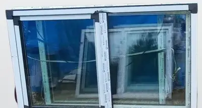 AL stena 303x198, okno 197x119 , dvere AL 101 x248, antracit