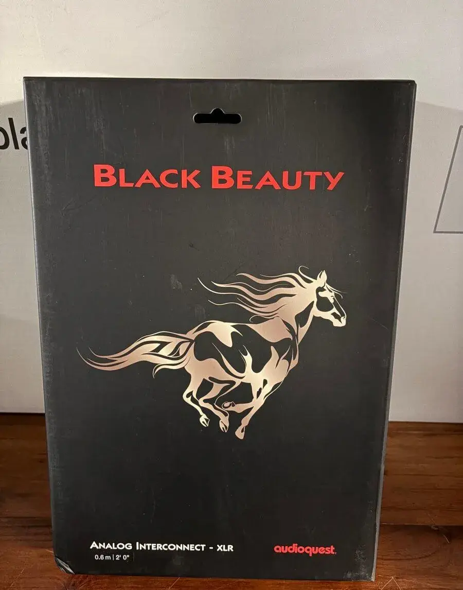 ⁠Black Beauty XLR 0.6m