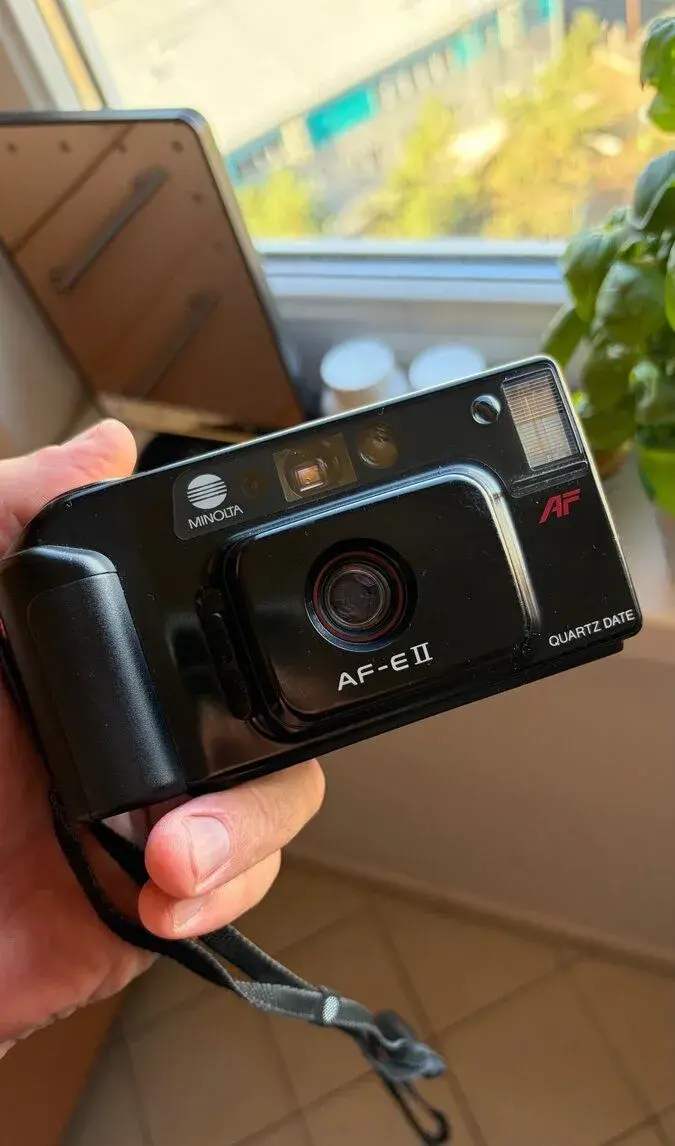 Minolta AF-E 2