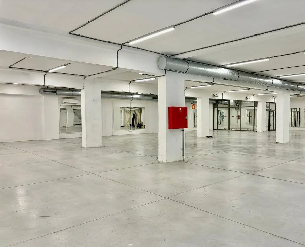 Na prenájom priestor v Bratislave. - 450m2 - BRATISLAVA II