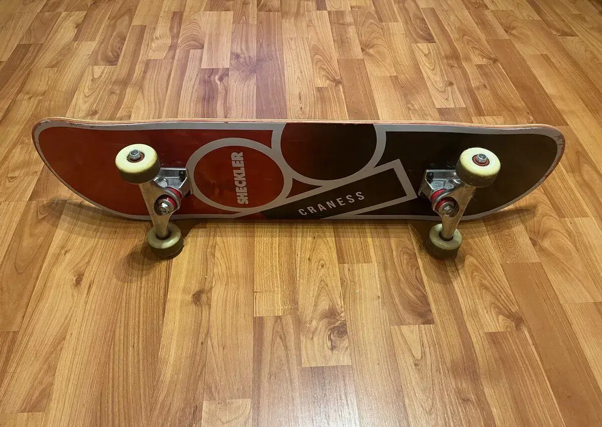 Skateboard cranes