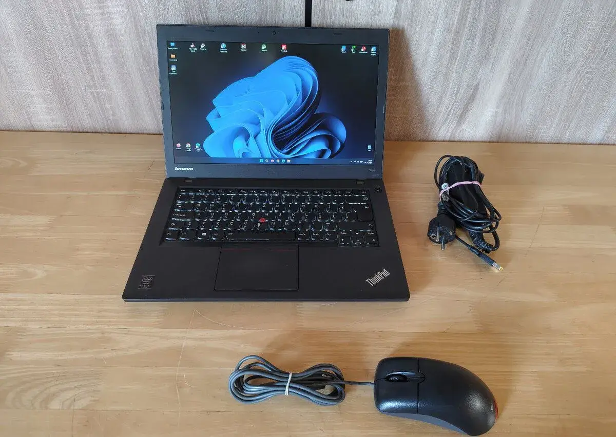 Notebooky Lenovo ThinkPad T440 - 14.1" / i5 / SSD / Win 11