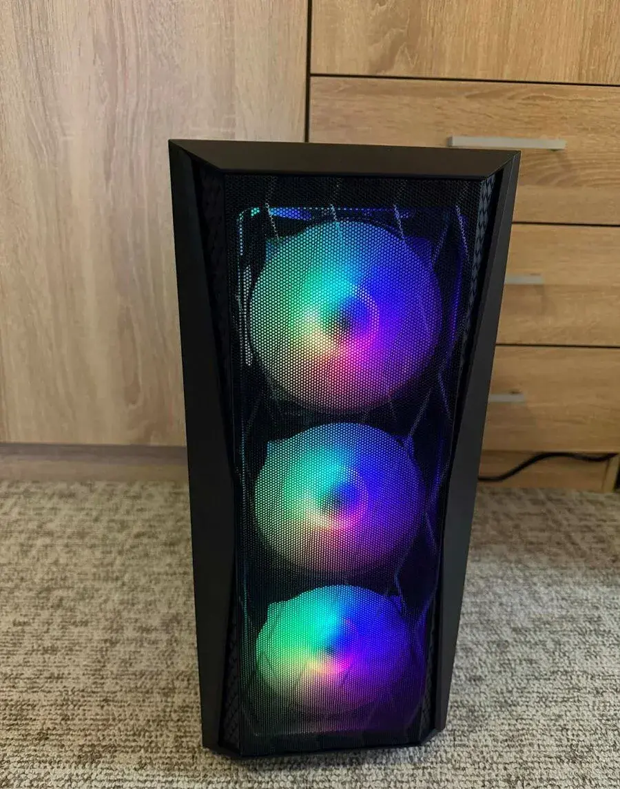Ryzen 7 5800X, Radeon RX 7600 XT 16GB, 16GB DDR4