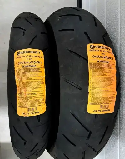 Continental ContiSportAttack 4 - 180/55 R17 + 120/70 R17