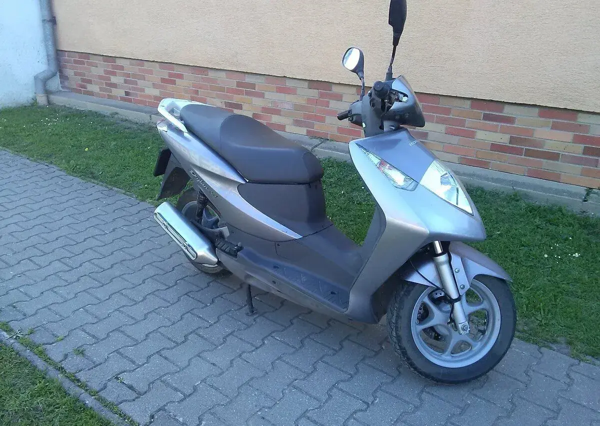 Honda Dylan 125