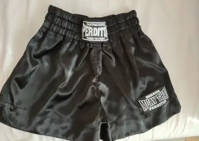 Šortky na box