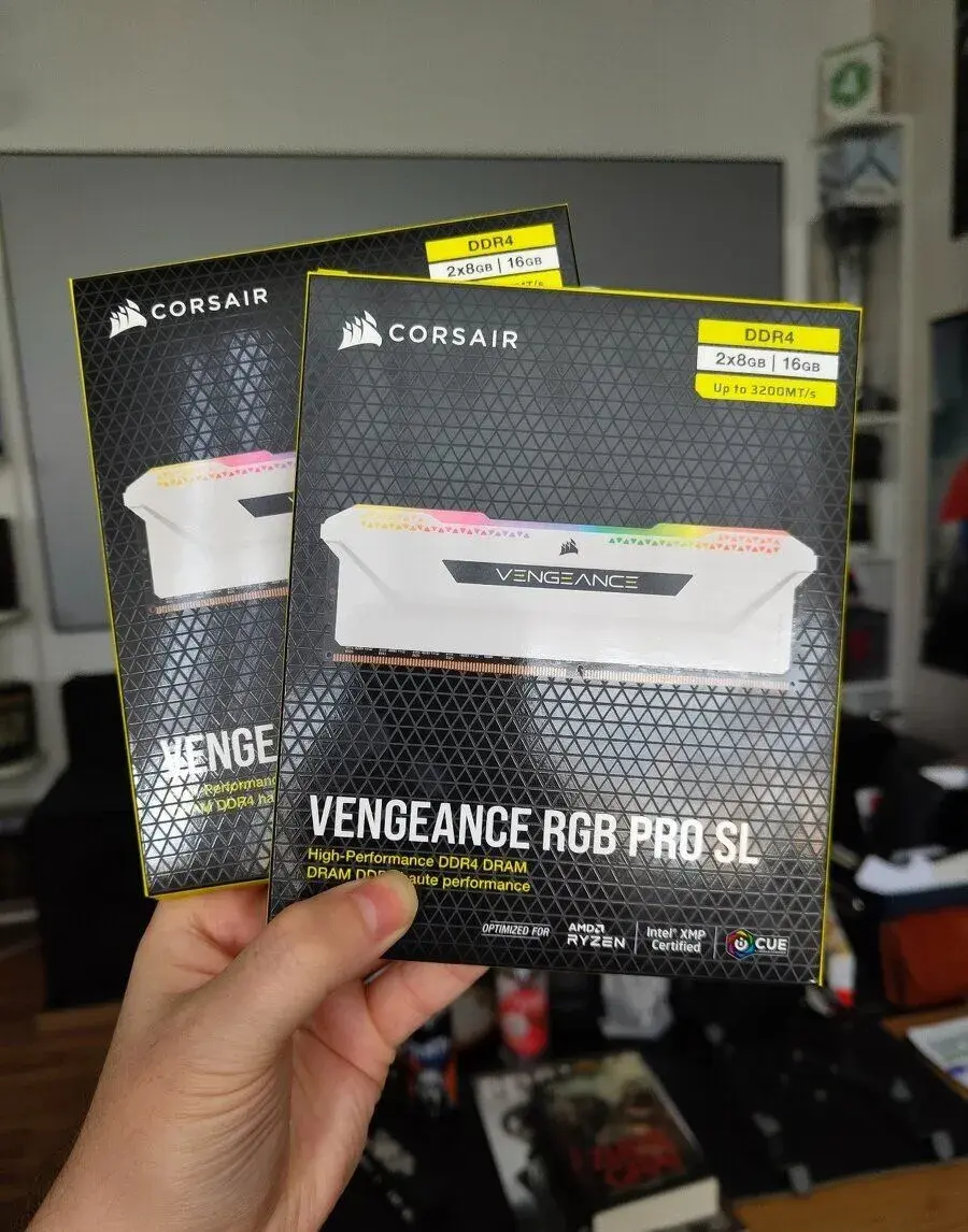 Corsair 32 GB KIT DDR4 3200 MHz CL16 VENGEANCE RGB PRO SL Wh