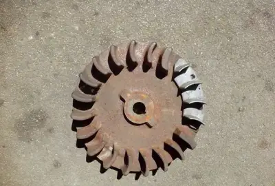 Liatinový zotrvačník Briggs 5Hp