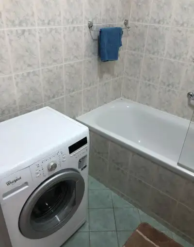 Darujem NEFUNKČNÚ práčku za odvoz