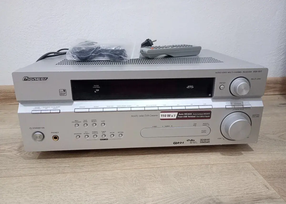 Pioneer VSX 817