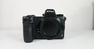 Nikon Z6, do 5000 uzávierok, možnosť kúpiť aj s objektívom
