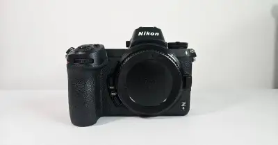Nikon Z6, do 5000 uzávierok, možnosť kúpiť aj s objektívom