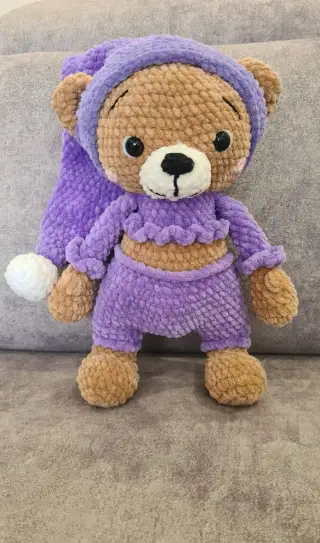Macko v pyžamku výška 30 cm