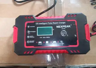 NEXPEAK NC101 – inteligentná nabíjačka 12V / Pulse Repair