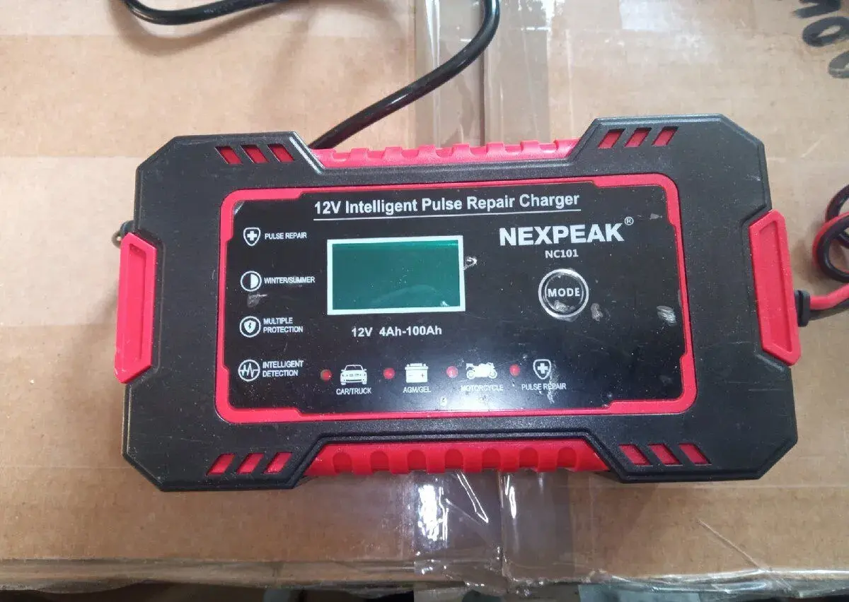 NEXPEAK NC101 – inteligentná nabíjačka 12V / Pulse Repair