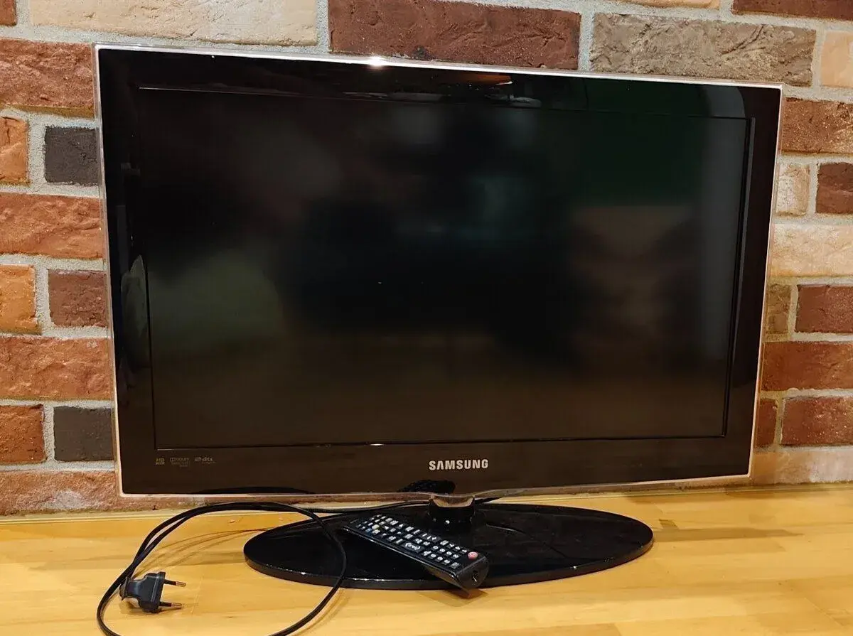 TV Samsung 26"