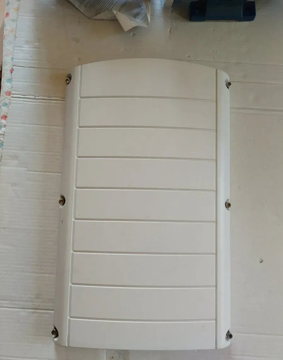 Predný panel meniča Solar Edge
