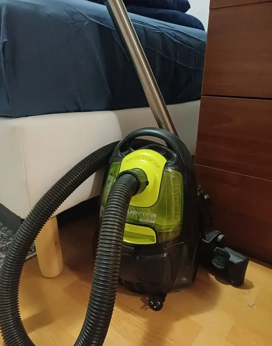Bezsáčkový vysávač Rowenta
