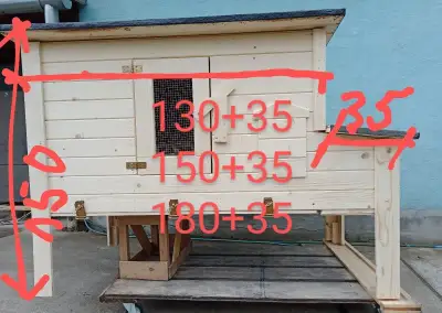 Kurín kurník Latrina suché wc psie psia buda