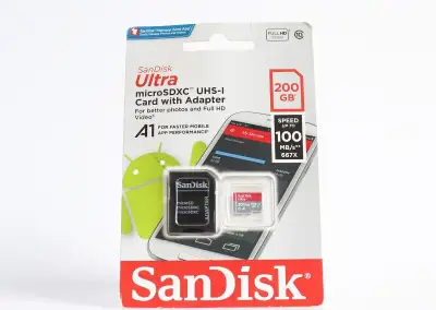 SanDisk 200GB Ultra microSDXC (100MB/s, UHS-I Class 10 A1)