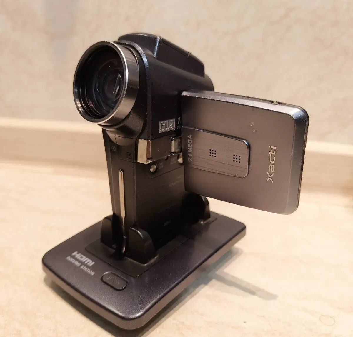 retro HD videokamera SANYO Xacti VPC-HD2EX