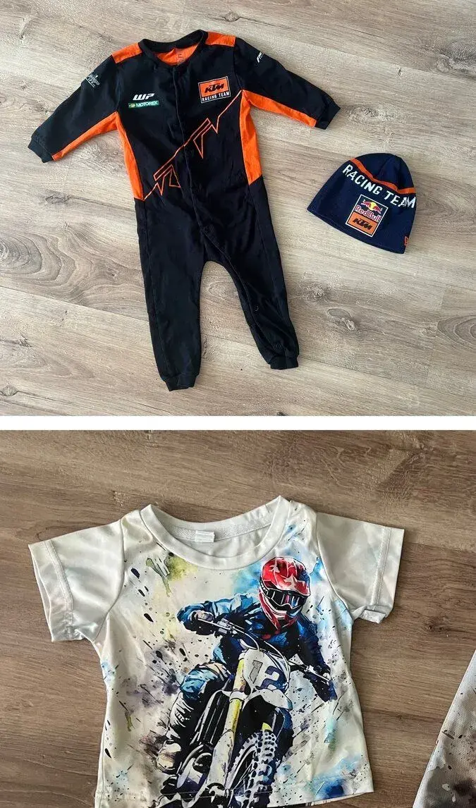 KTM overalik a čiapka - pre malého fanúšika motocrossu