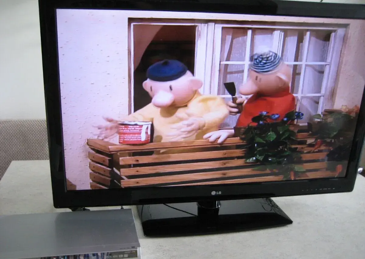 ♦️ LG 42" ♦️ model 42LS3400 ♦️