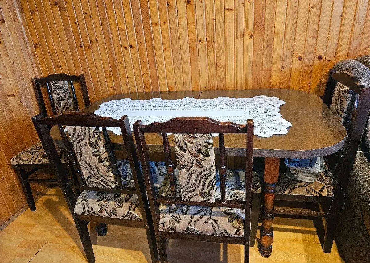 Jedalensky set,konferenčny stolík