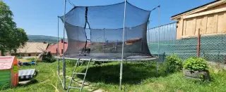 Trampolína