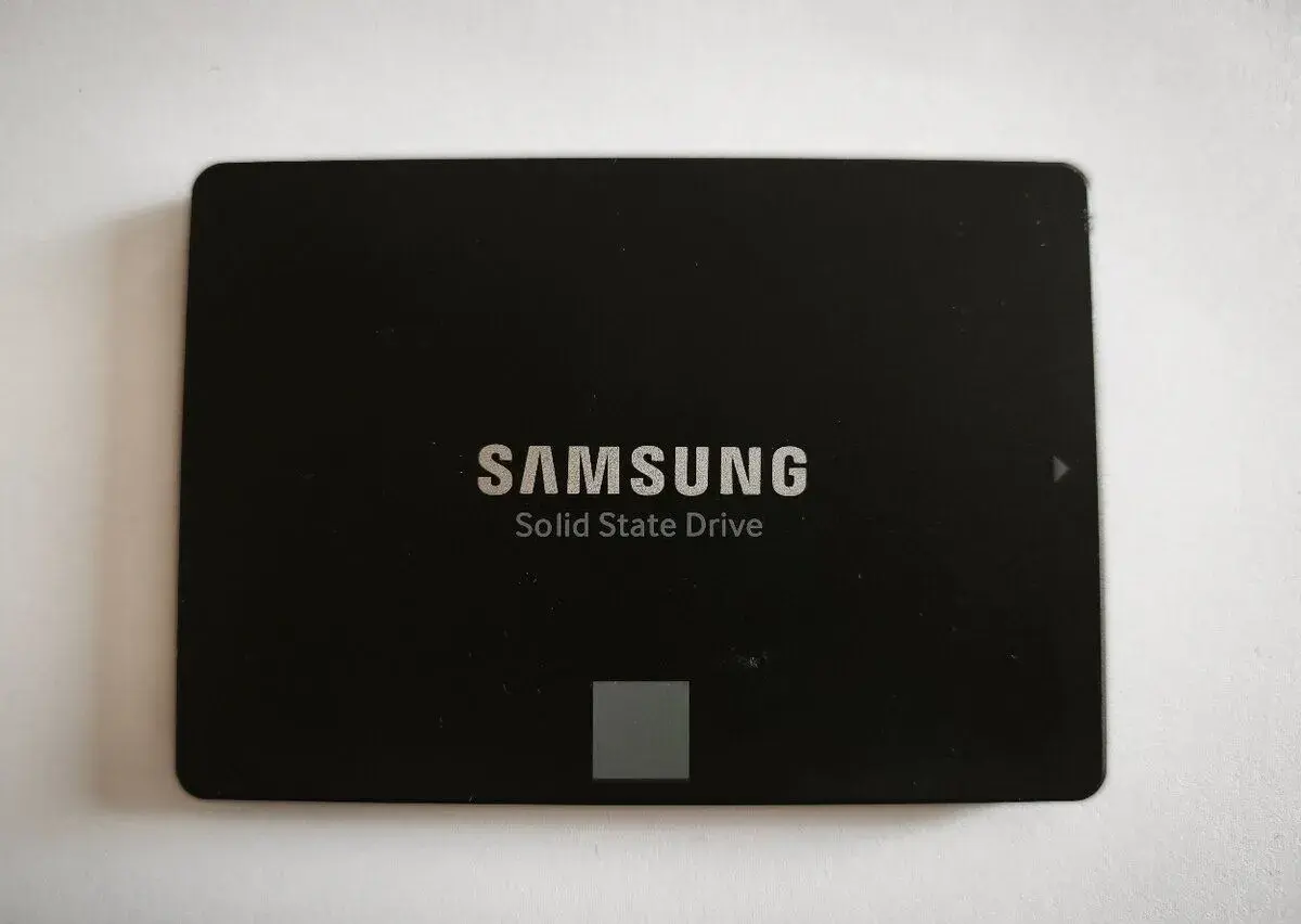 Samsung 860 EVO 250GB, 2,5", SATA III (15 hodín)