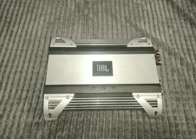 Zosilňovač JBL CS60.4