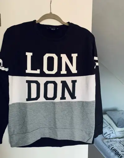 Dámska mikina s nápisom London