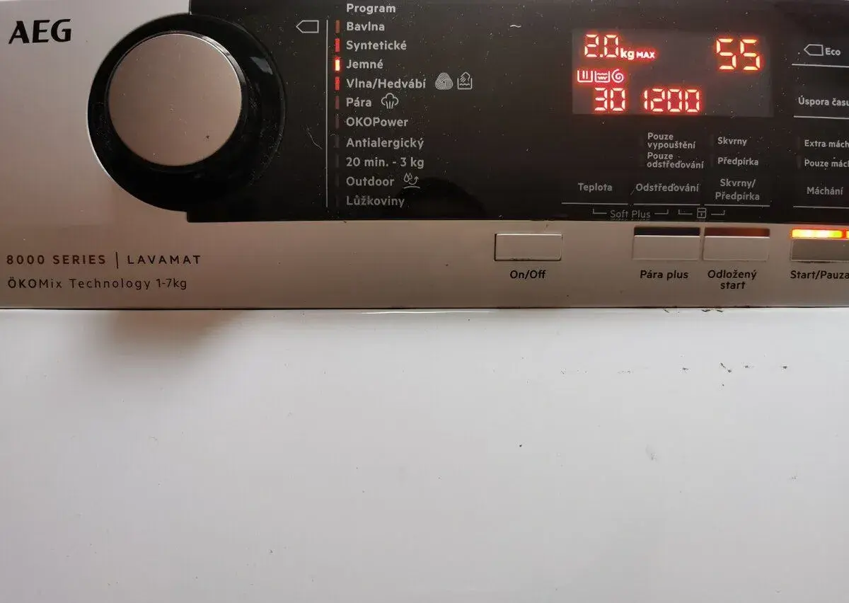 Práčka AEG 8000 Series Lavamat