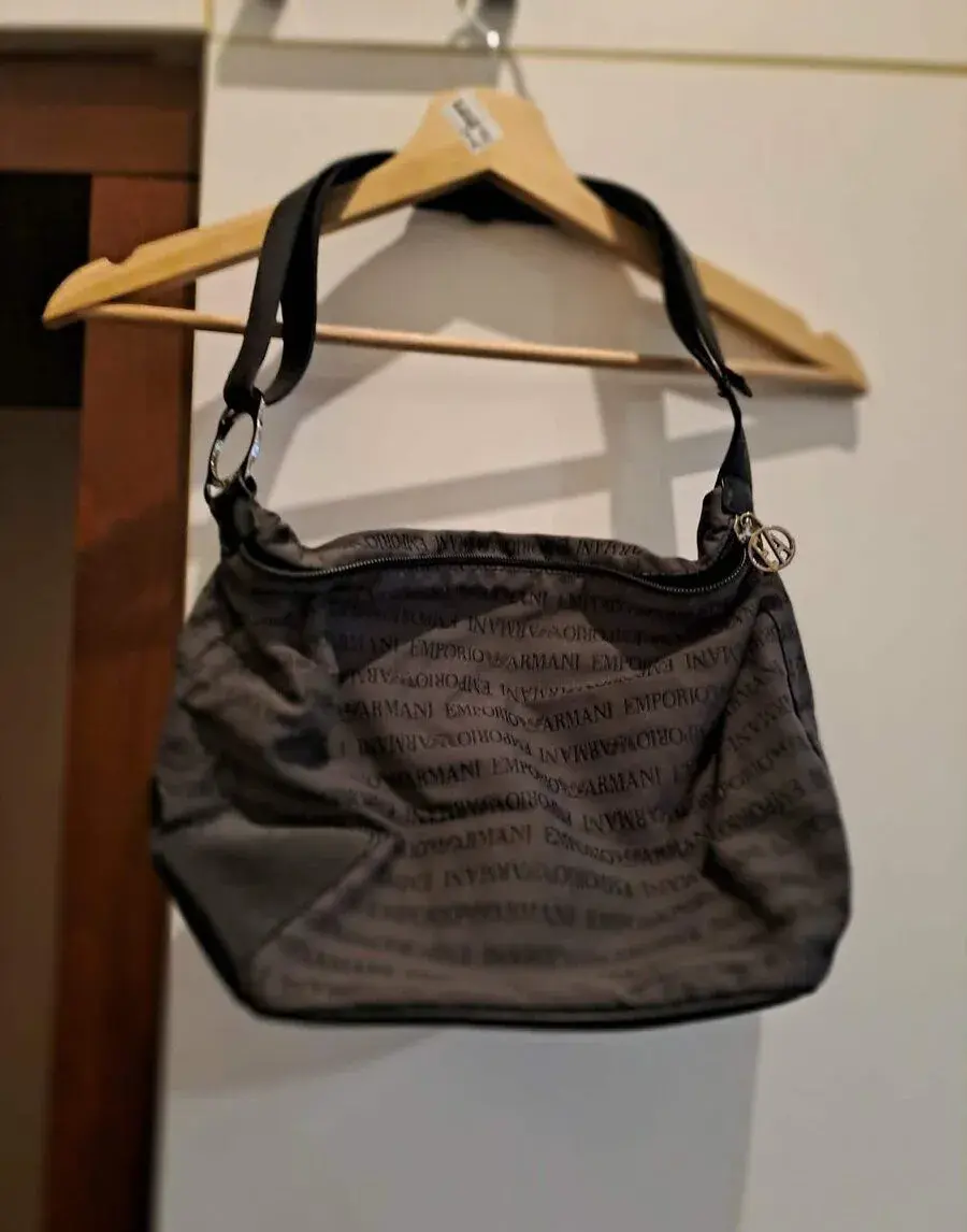 Armani kabelka