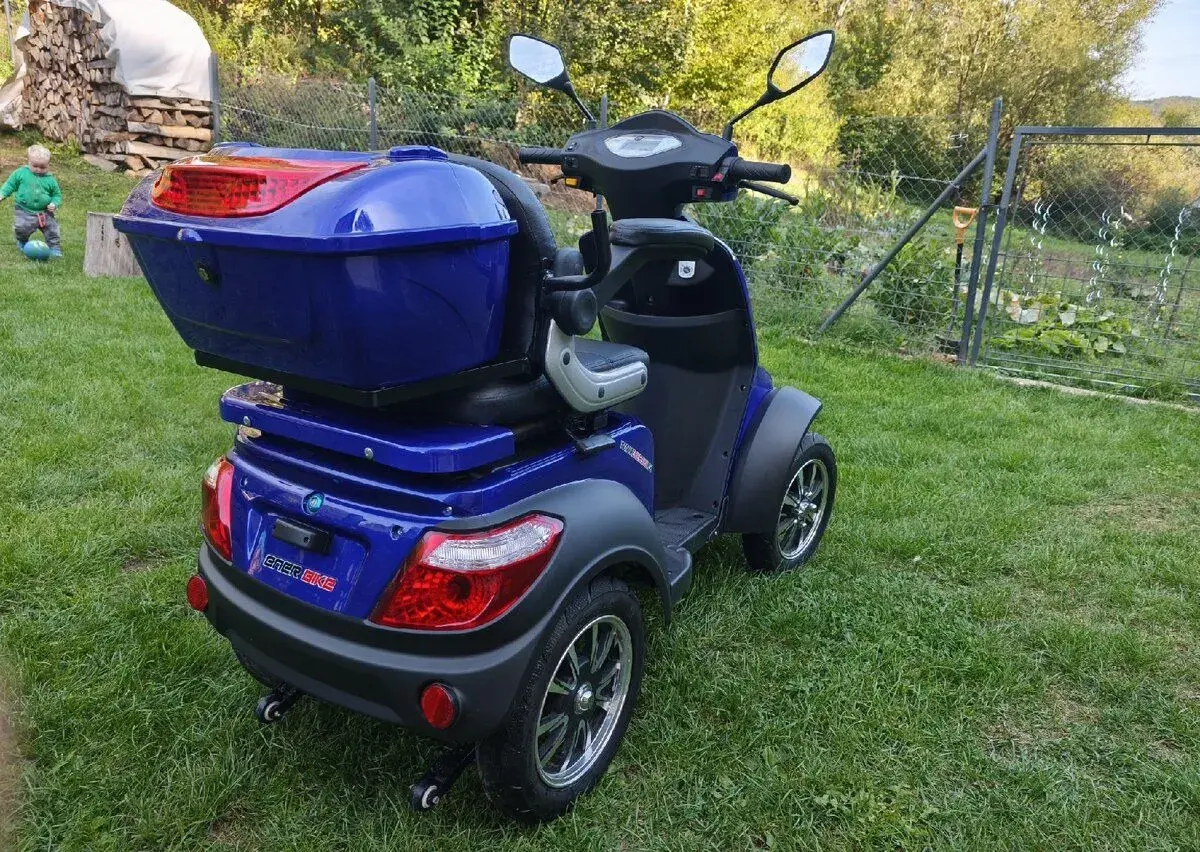 Elektrická štvorkolka pre seniorov