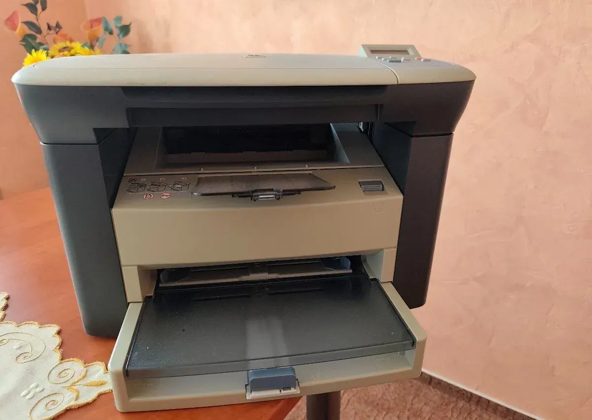 Tlačiaren Hp laser jet M1005 MFP
