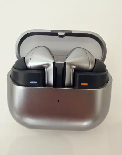 Samsung Galaxy Buds3 Pro SM-R630