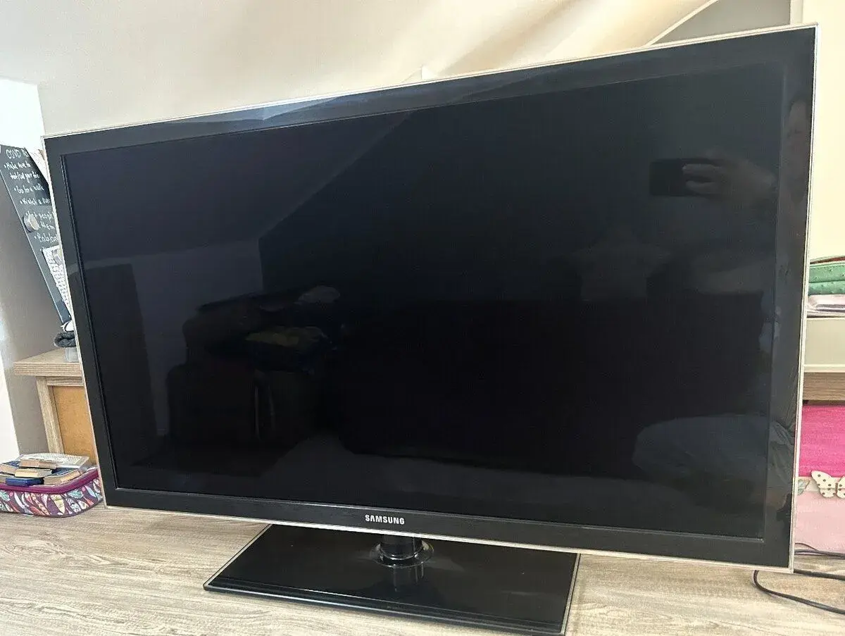 Samsung_LED TV_uhlopriečka 102cm