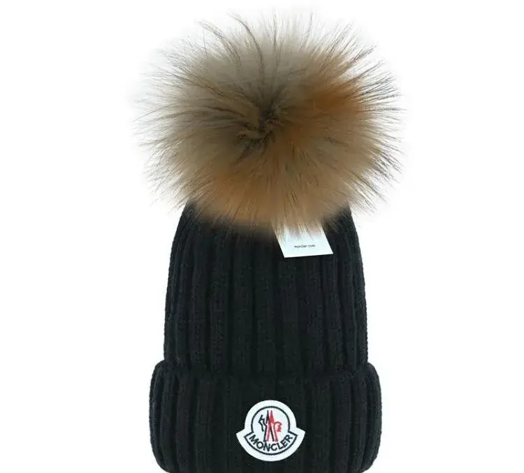Moncler čiapka práva kožušina