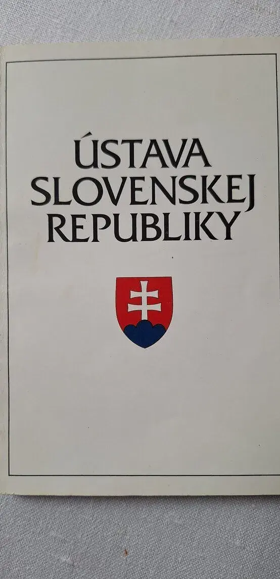 ÚSTAVA SR
