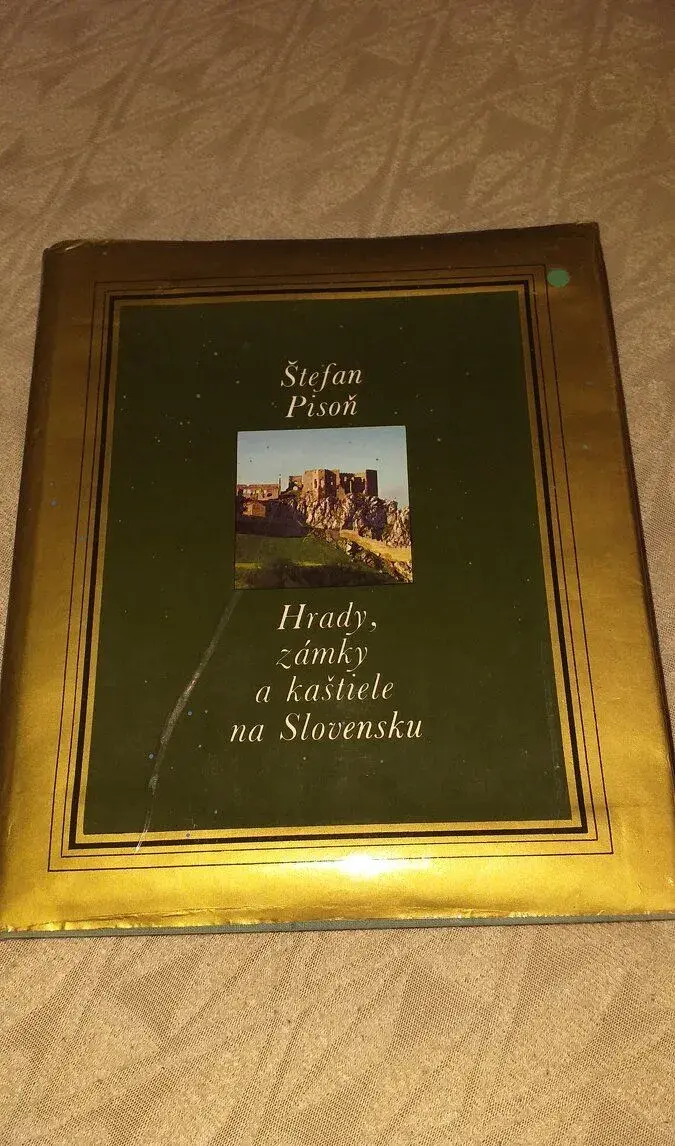 Hrady zamky kastiele na Slovensku